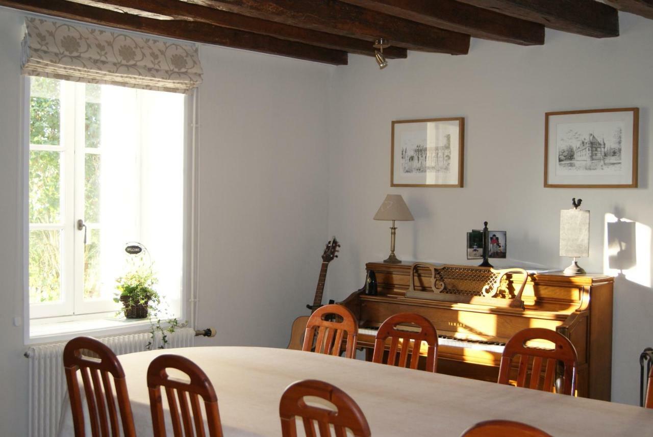 La Bihourderie Bed & Breakfast Azay-sur-Indre ภายนอก รูปภาพ